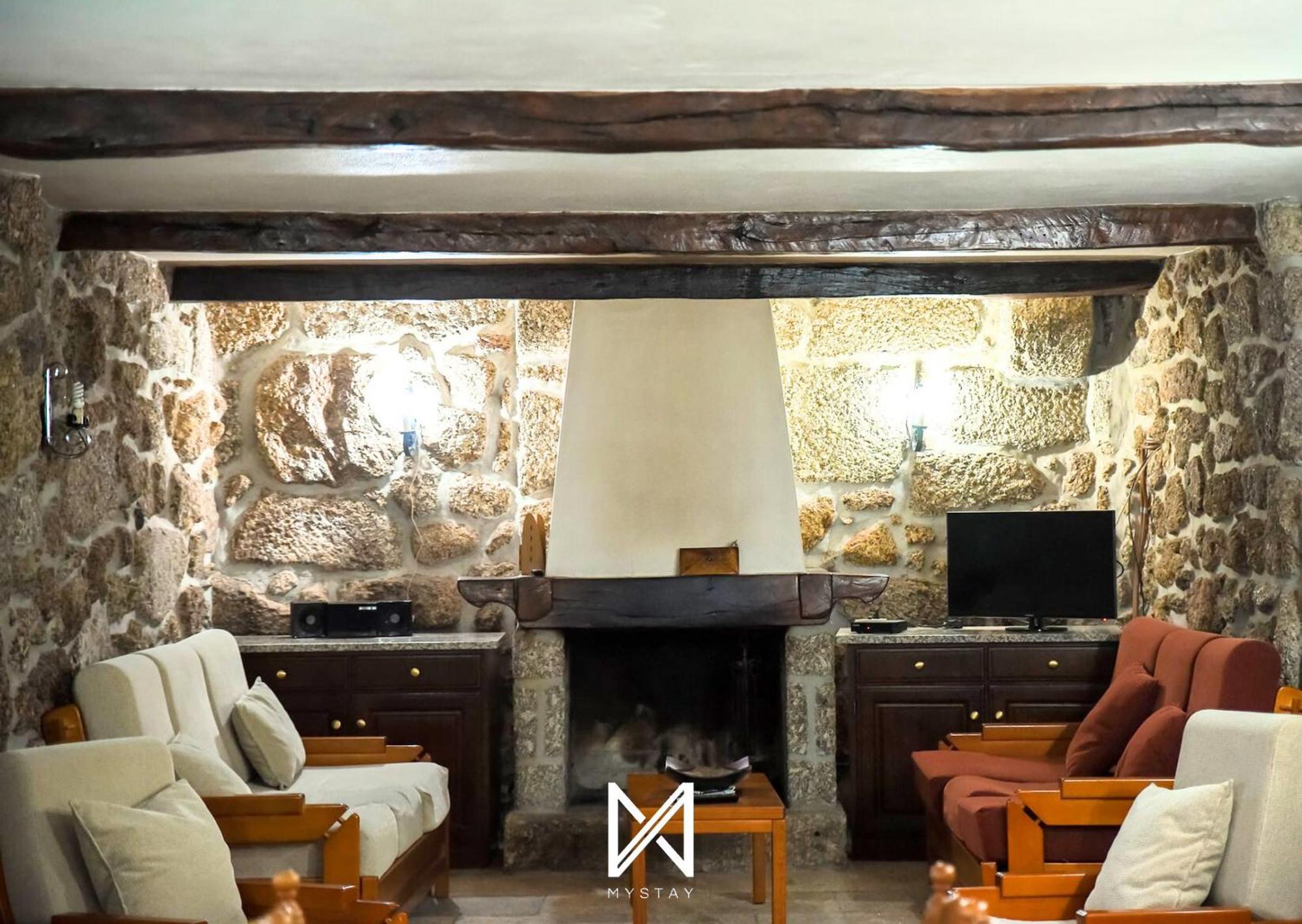 Mystay - Quinta Dos Vieiras Mosteiro  Luaran gambar